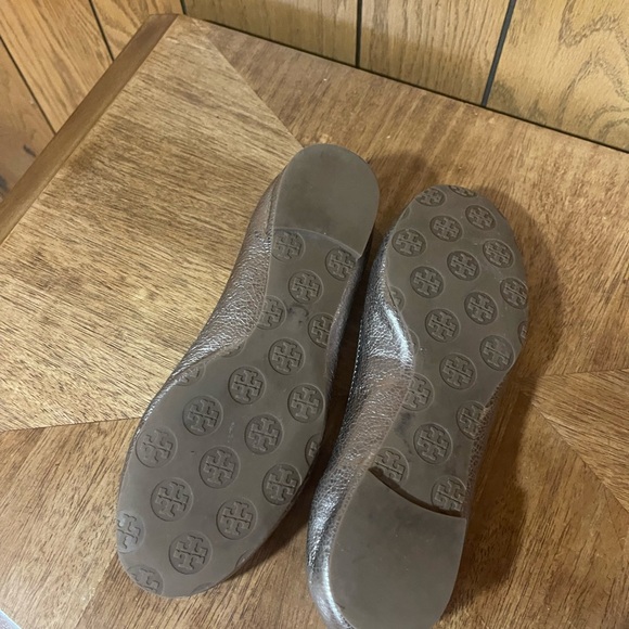 Tory Burch Metallic Ballet Flats - Picture 16 of 16